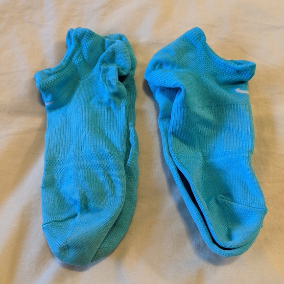AVAILABLE - 2 Pair of Dry Fit Nike socks